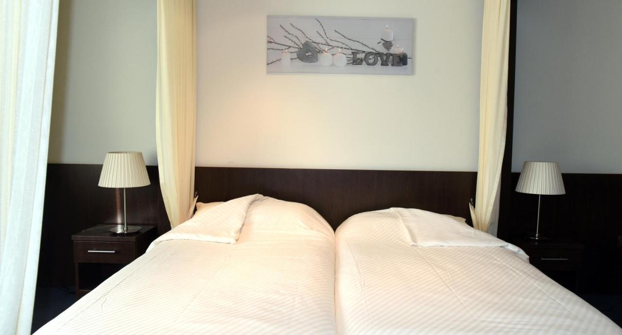 Hotel Schuurman Emlichheim Esterno foto